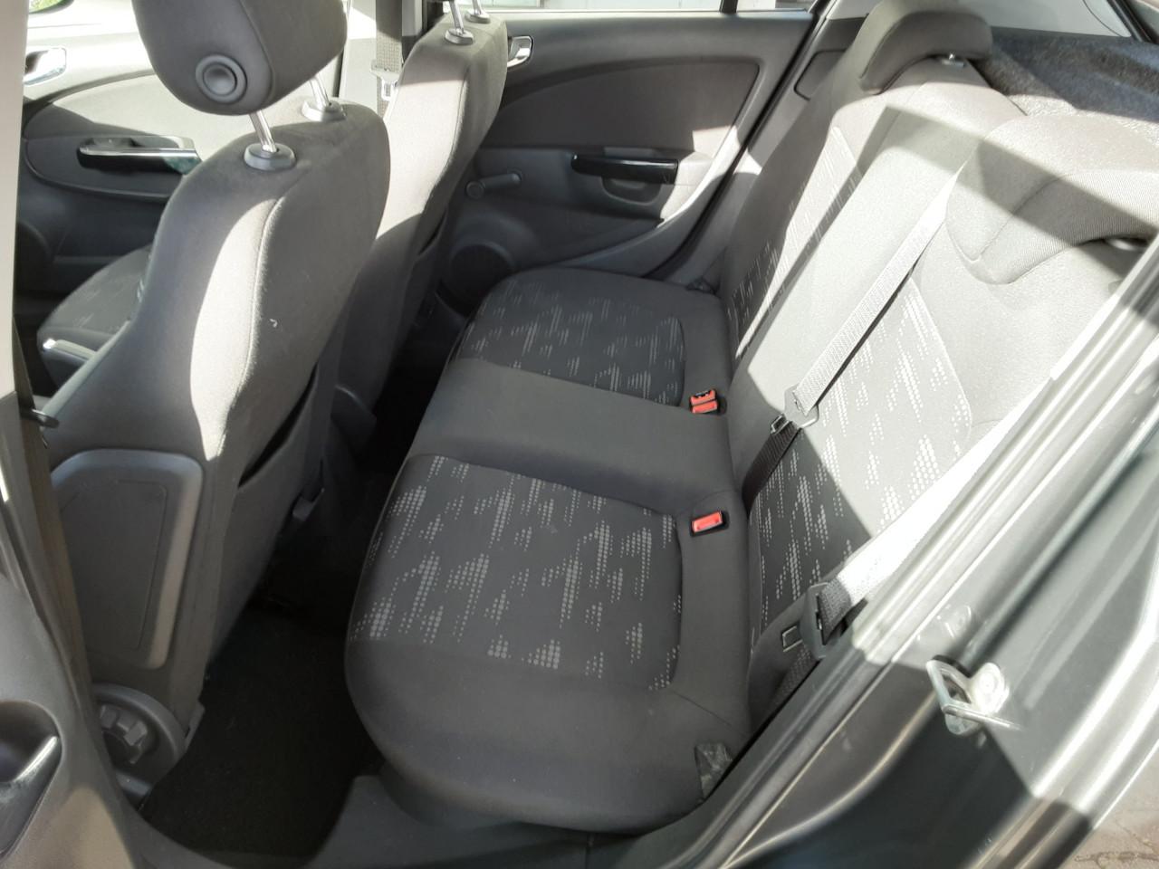 Opel Corsa 1.2-16V Cosmo