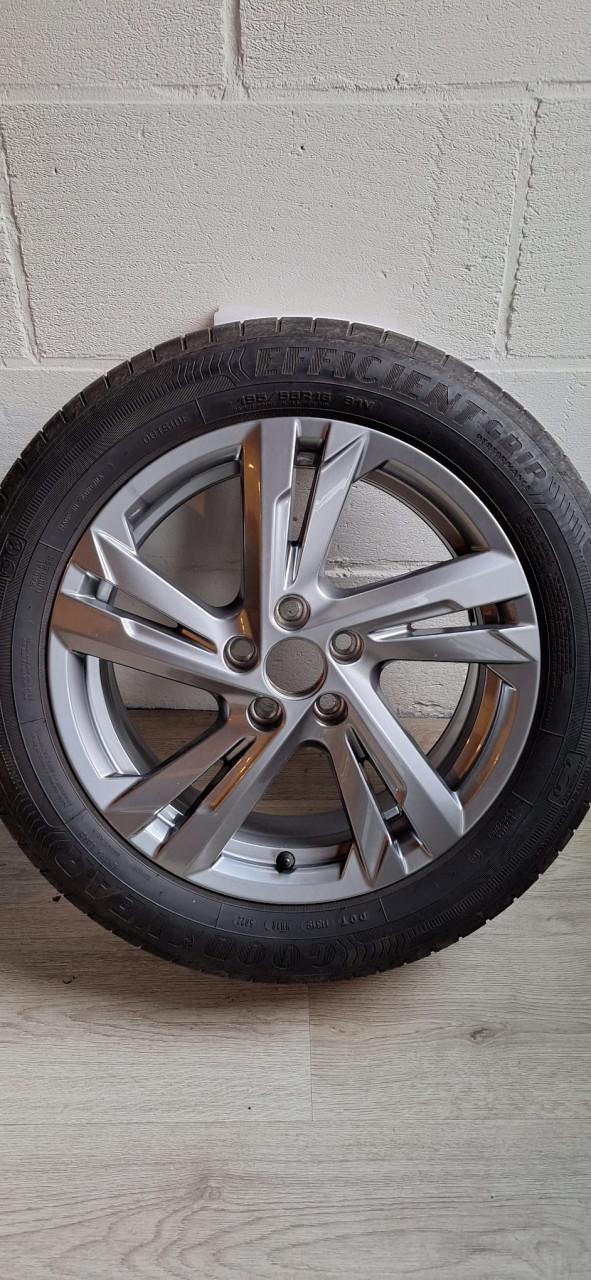 Originele 16'' Volkswagen Polo R line Valencia velgen/banden