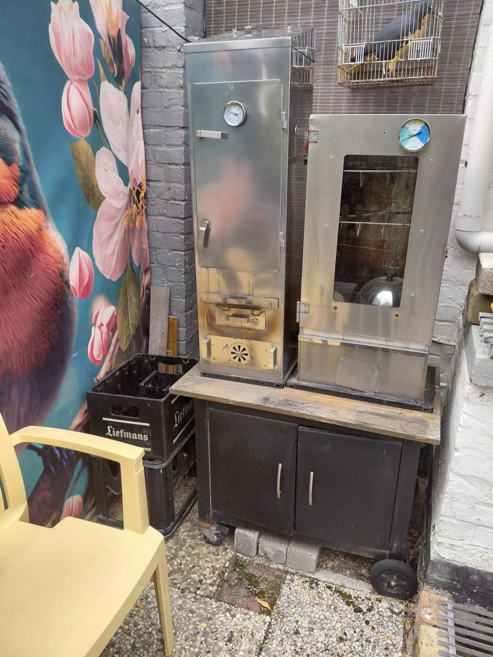 2 Rookovens aangeboden