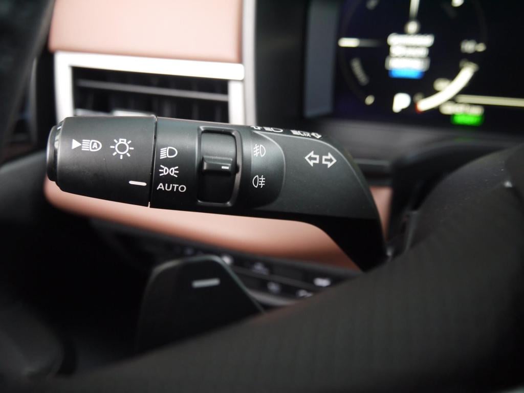 Mitsubishi Outlander 2.4 phev instyle+