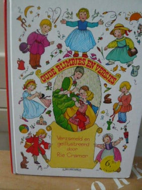 4 NIEUWE KINDER BOEKEN
