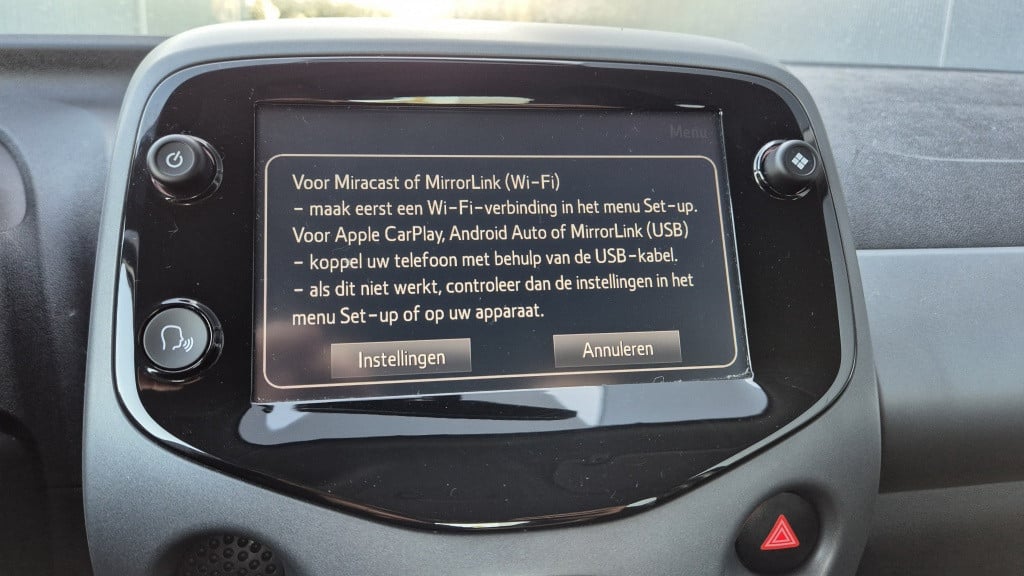 Toyota Aygo 1.0 vvt-i x-cite*automaat*airco*camera*apple-carplay*android*
