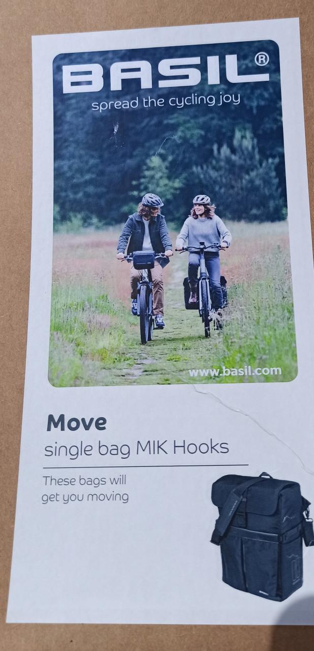 Fietstas Basil Move Schoudertas MIK Hooks 15L - Zwart