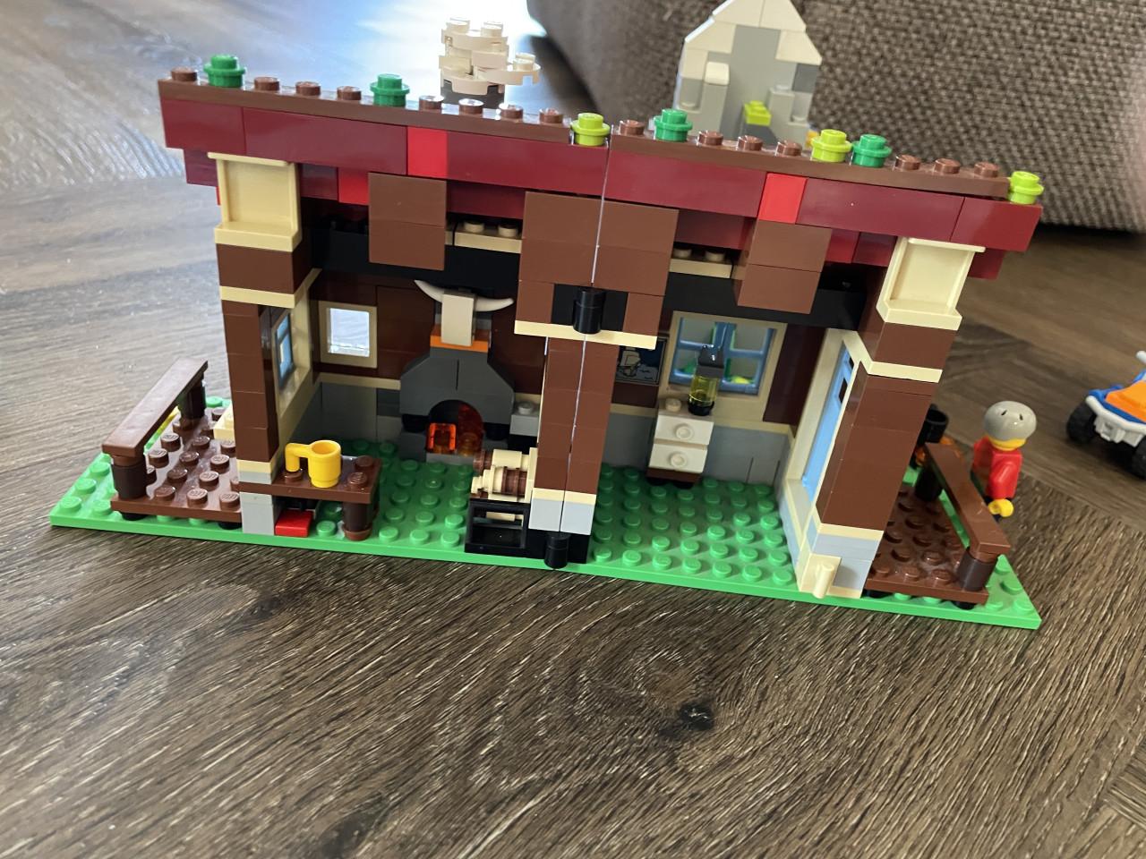 Creator lego: Berghut 31025