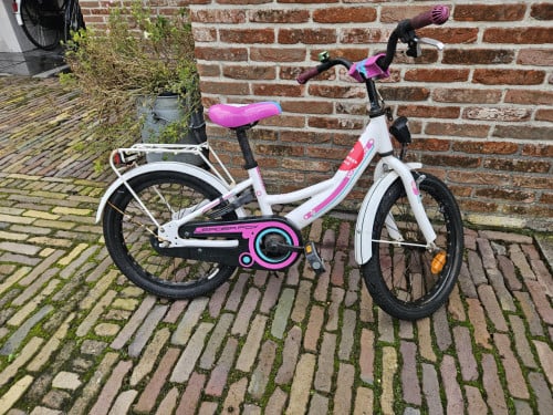 Kinderfietsje 18"