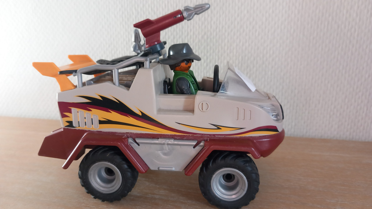Playmobil amfibievoertuig met buit setnr 9364
