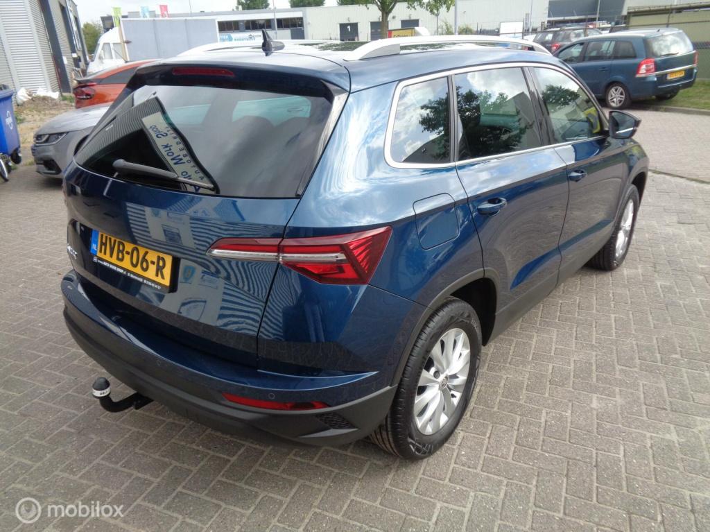 Skoda Karoq 1.0 tsi business edition/airco/stoel+stuur verw/full led/apple 