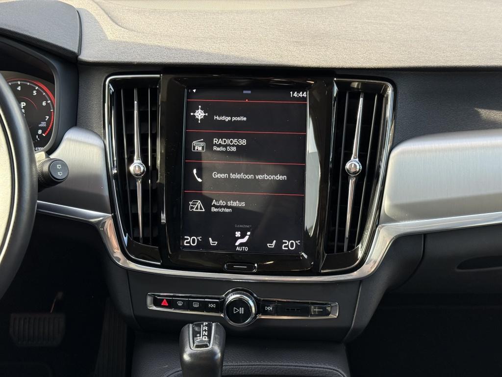 Volvo V90 t4 190pk momentum |adap.cruise| leder | trekhaak | stoel/stuurve
