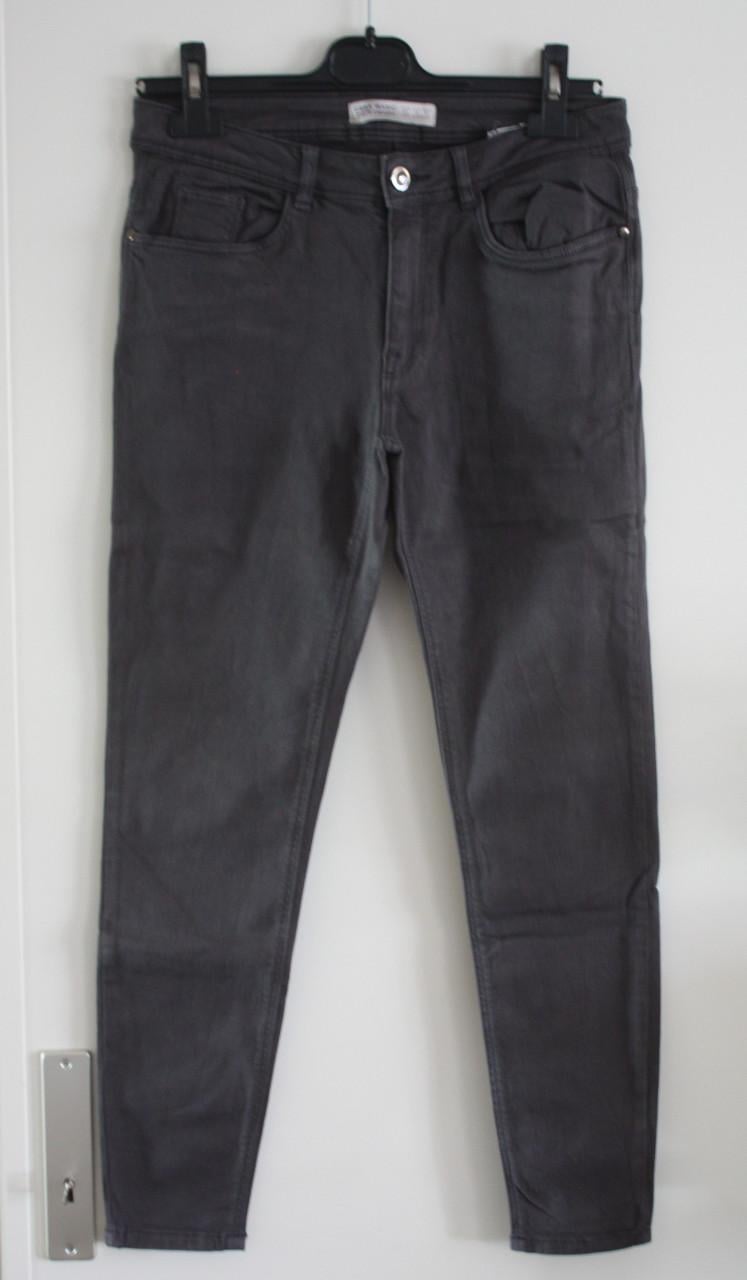 Donkergrijze  broek  maat 42