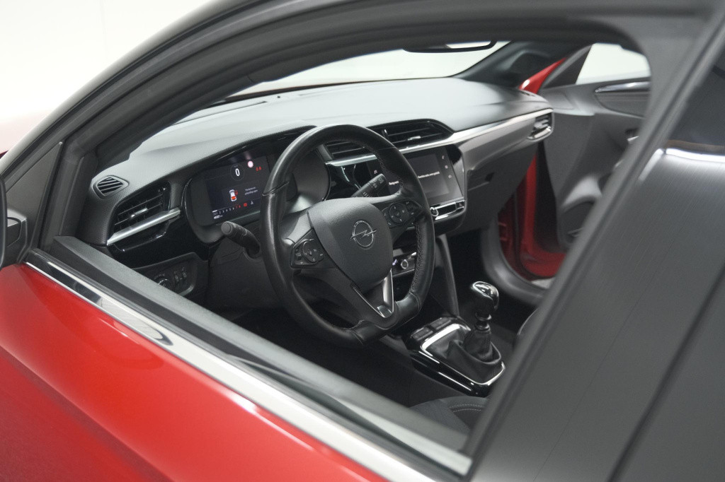 Opel Corsa 1.2 turbo 100 ultimate | panoramadak | camera | dodehoekdetectie