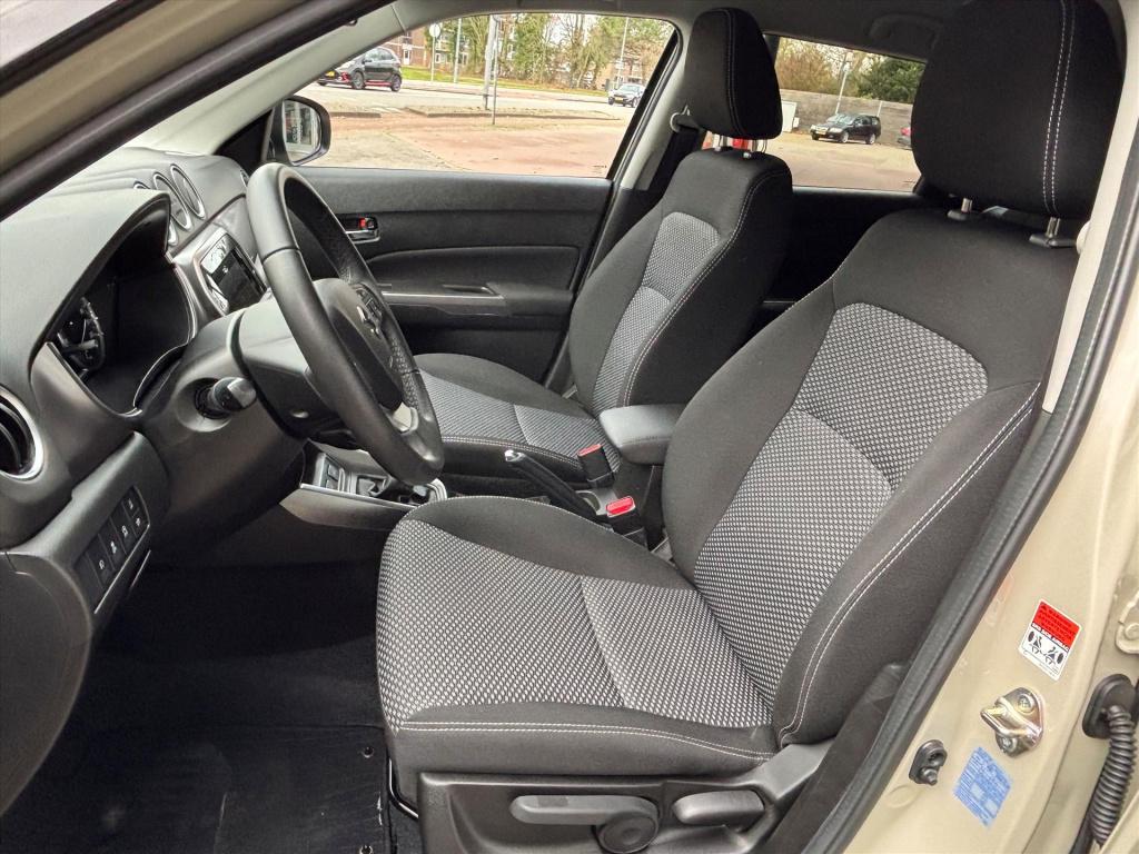 Suzuki Vitara 1.4 boosterjet smart hybrid select| navigatie| camera|climate