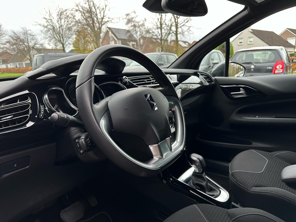 Ds Ds 3 1.2 puretech so chic // automaat //