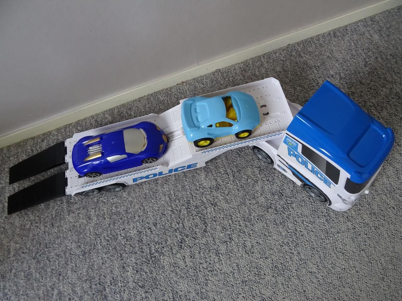 Politietrailer lang 66 cm.