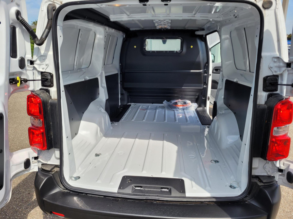 Peugeot E-expert standard 100kw 260nm 2st. op voorad