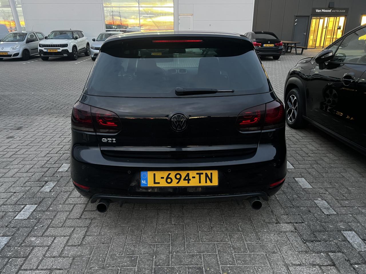 Volkswagen golf gti