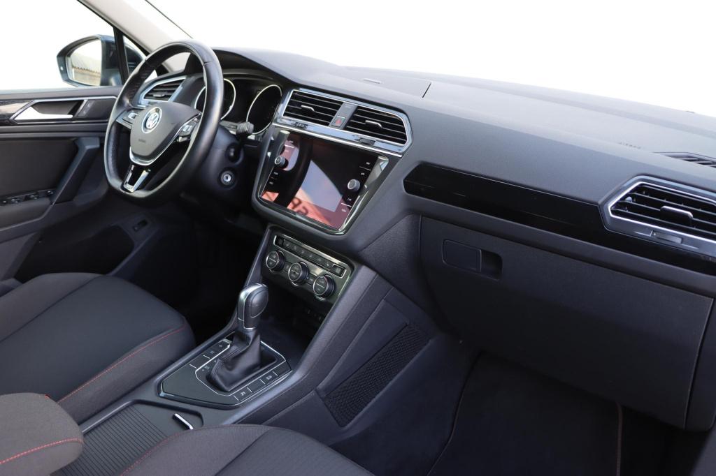 Volkswagen Tiguan 1.4 tsi act comfortline business r 150pk dsg7