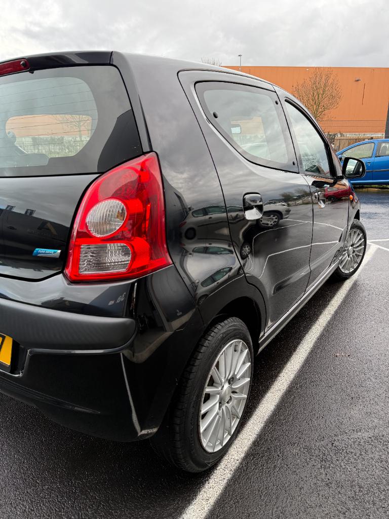 Nissan Pixo 1.0 - acenta