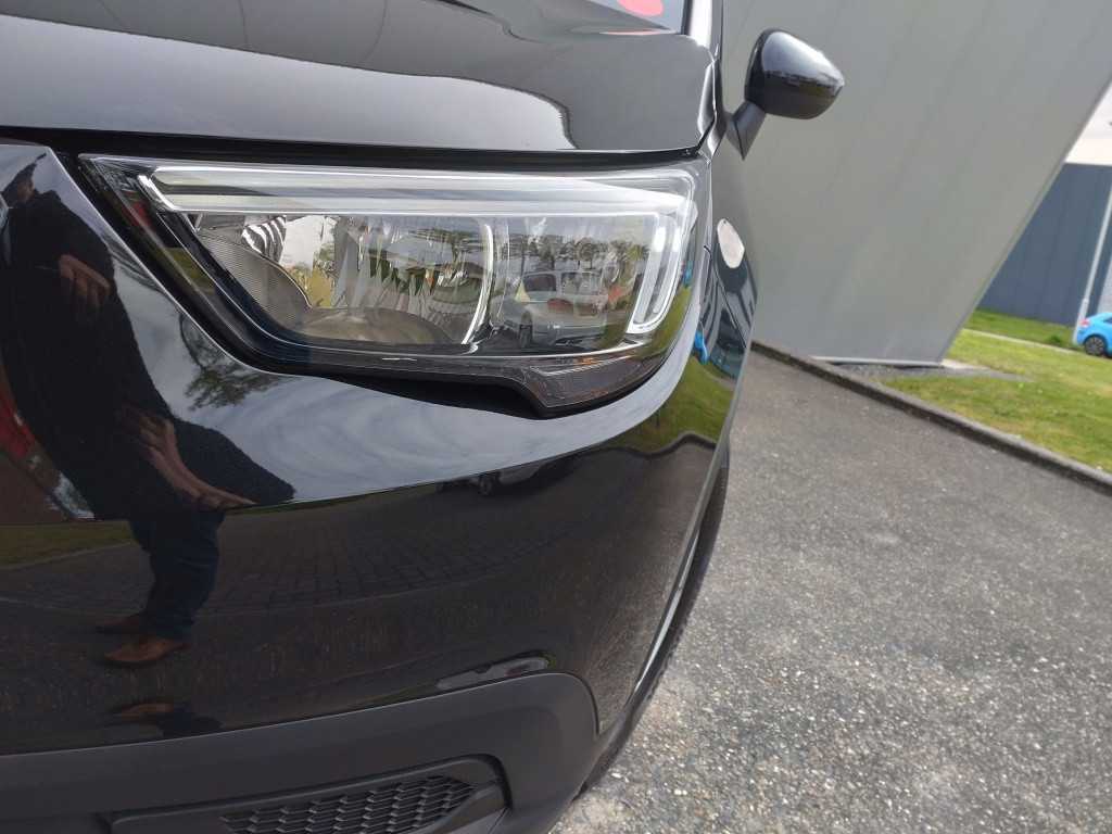 Opel Crossland X 1.2 online edition