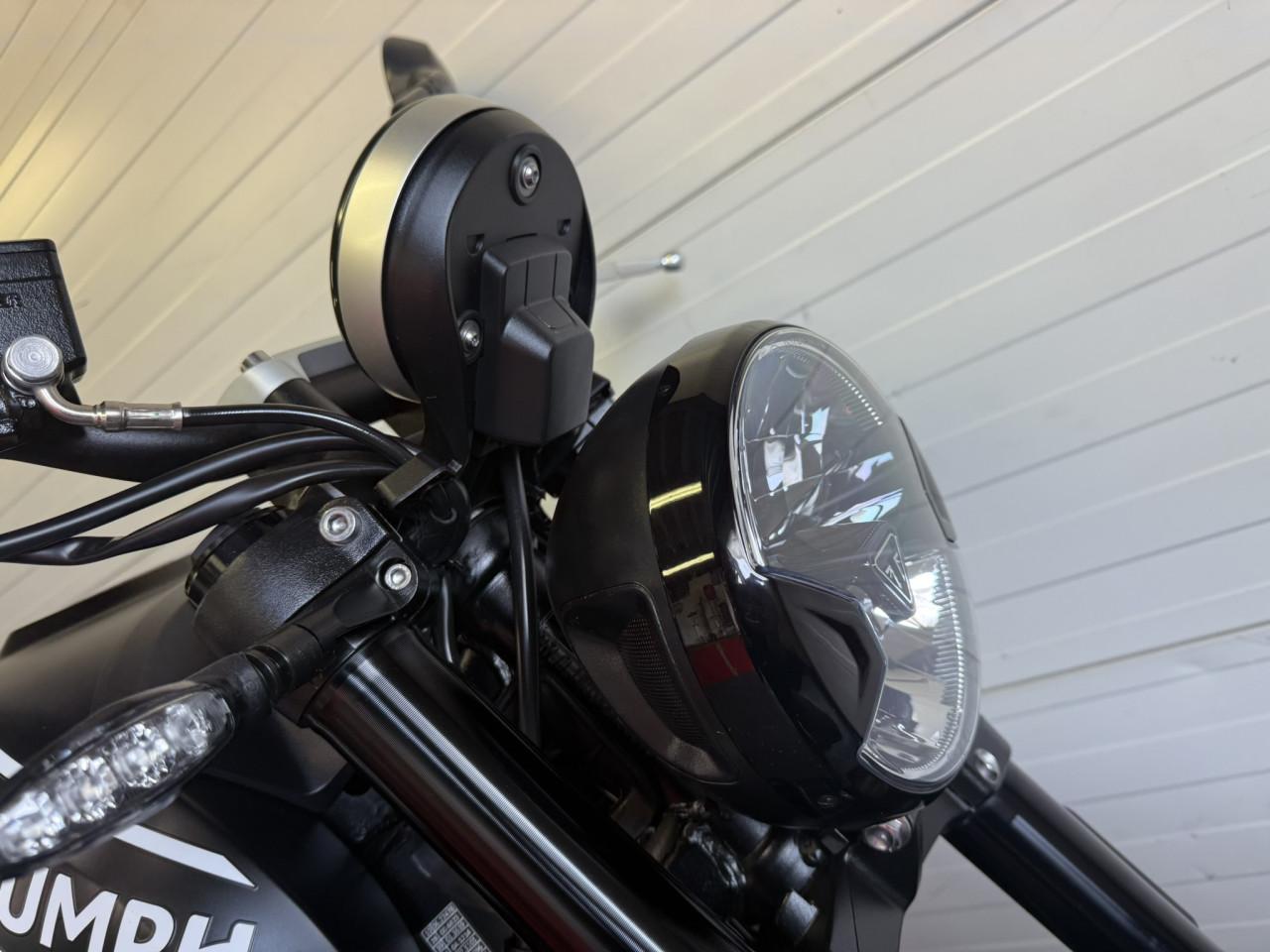 Triumph Trident 660 | 4100 km | 1e eigenaar | Zeer compleet