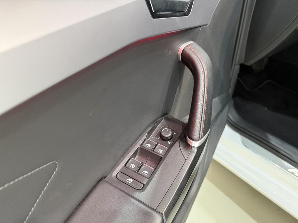 Seat Leon sportstourer 1.0 etsi 110pk dsg fr | leder | trekhaak | beats aud