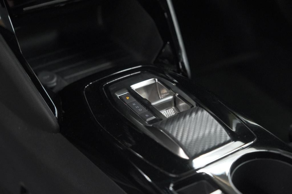 Peugeot E-2008 ev gt 50 kwh | 11 kw lader | 96,3% soh | adaptieve cruise co