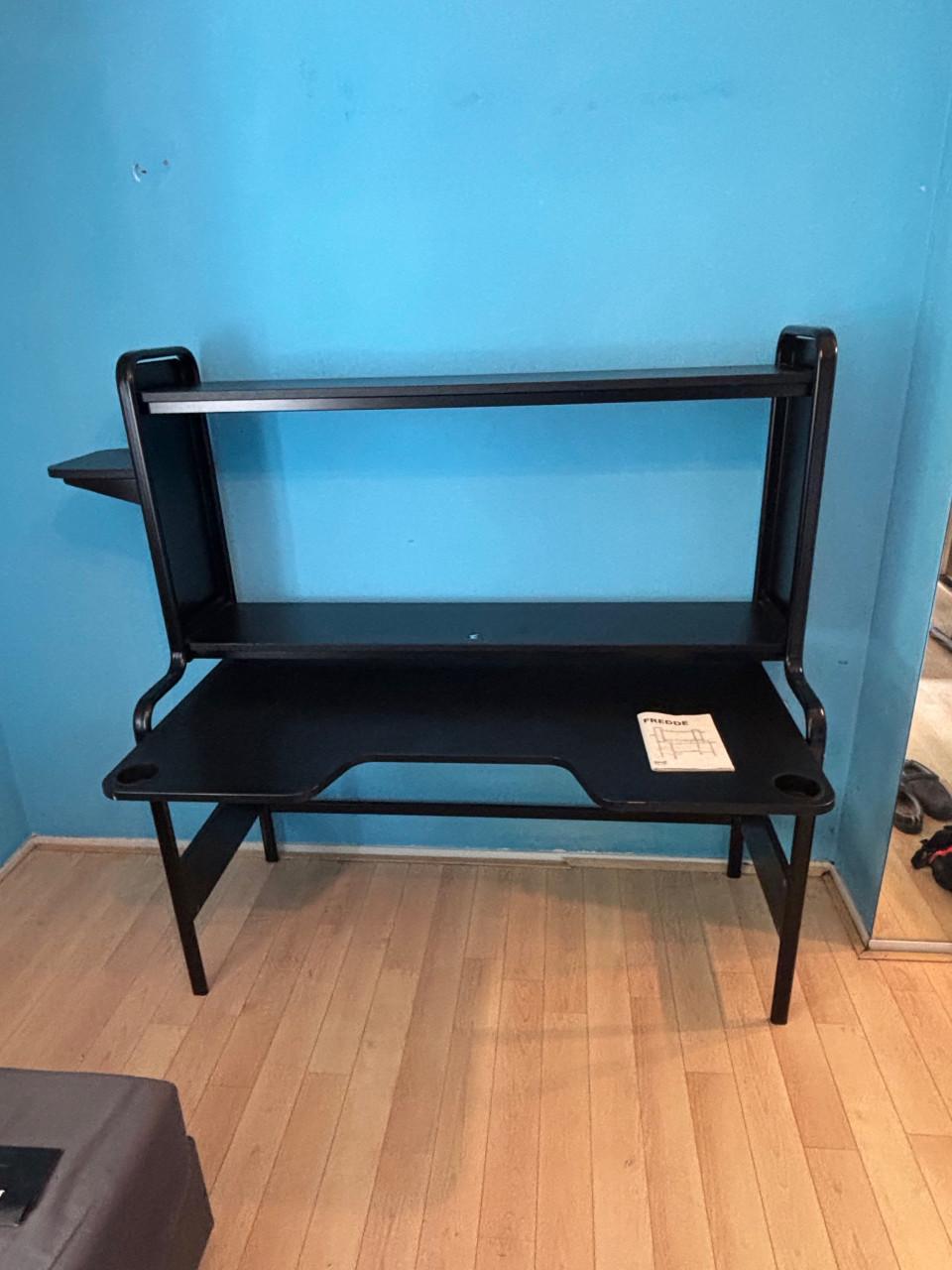 IKEA computermeubel FREDDE, zwart