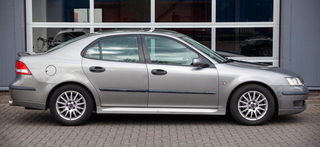 Saab 9-3 sport sedan 2.0t vector