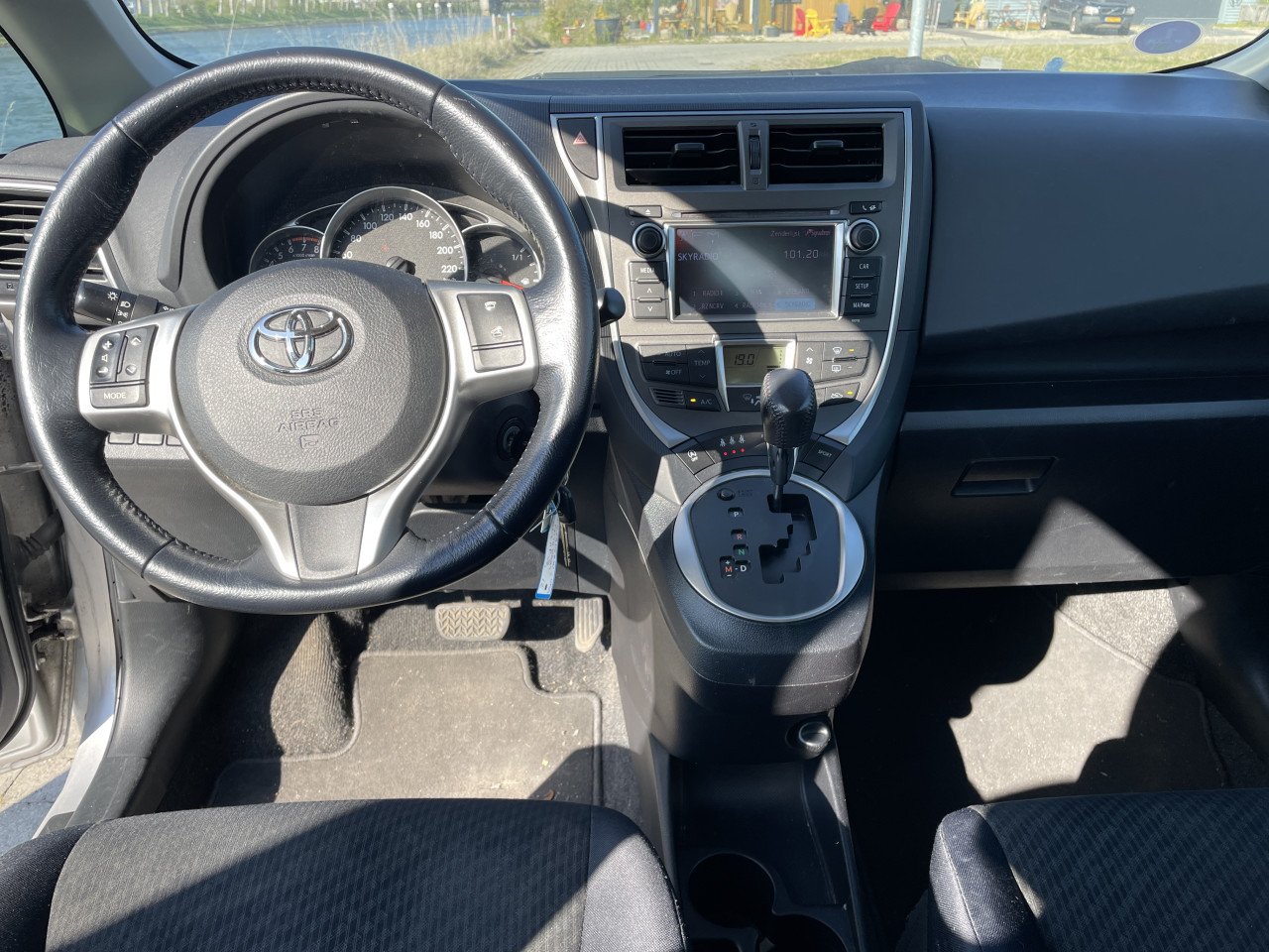 Toyota verso s 1.3 vvti automaat