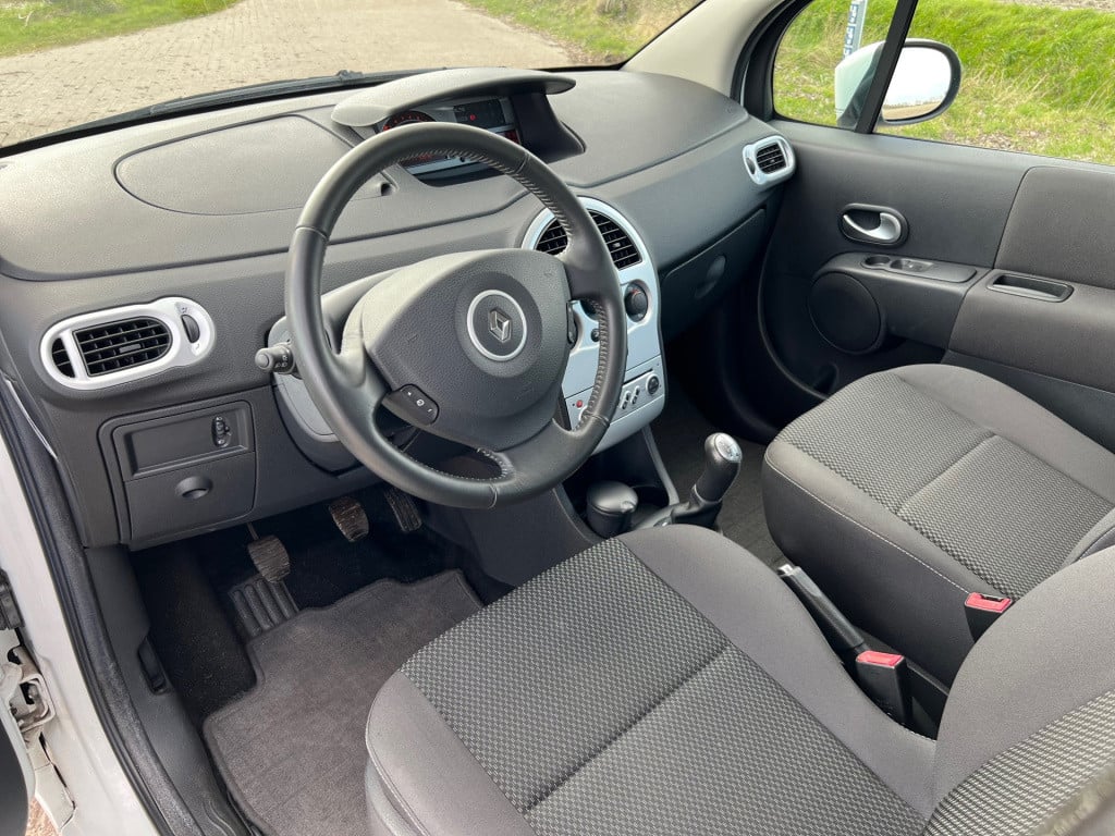 Renault Modus 1.2-16v dynamique // 28.000 km! // new