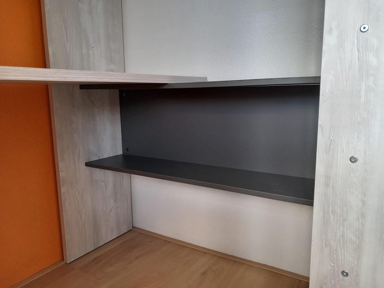 Trasman hoogslaper met kast en bureau