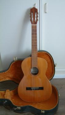 Antonio Fernandez  gitaar Klassiek  met rug tas