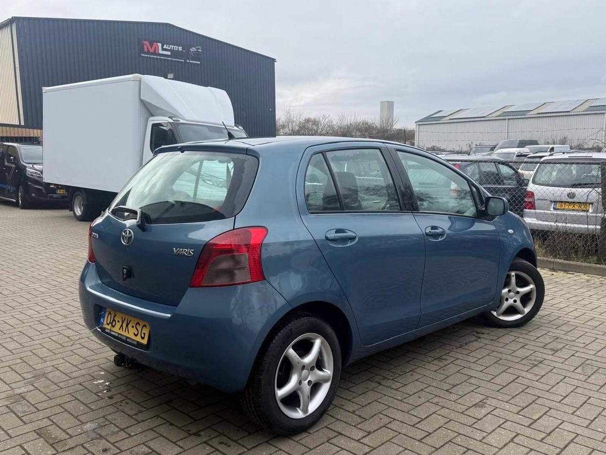 Toyota Yaris 1.3VVTi Sol Automaat Vol Jaar Apk