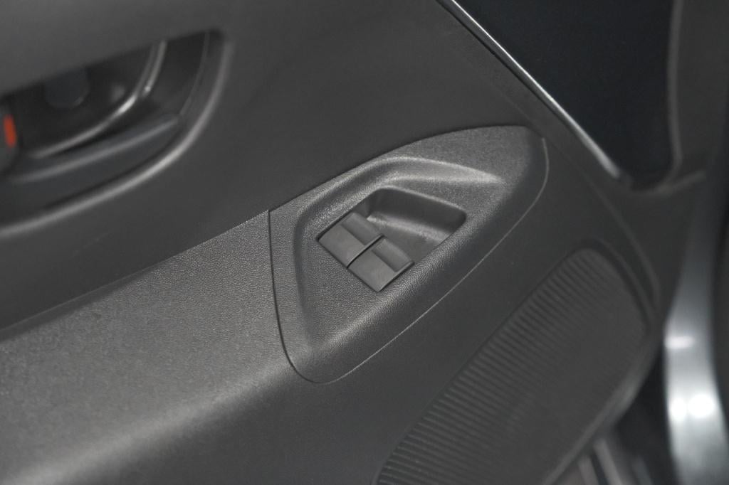 Peugeot 108 1.0 e-vti allure | automaat | camera | airco | apple carplay