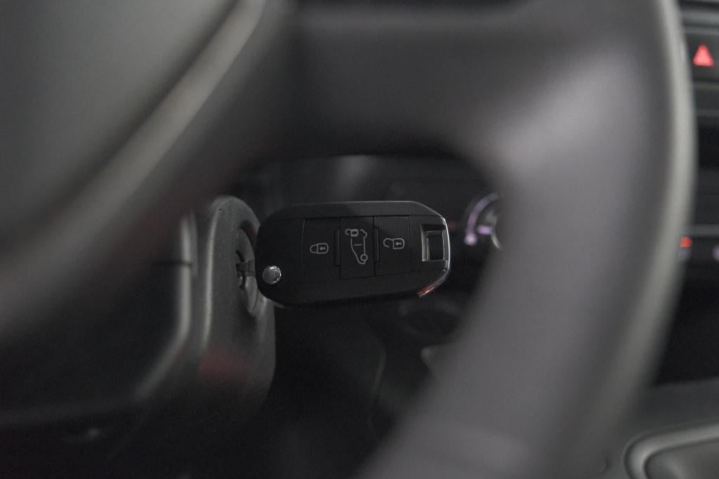 Peugeot Partner 1.5 bluehdi 100 s&s l1 | passagiersbank |  apple carplay | 