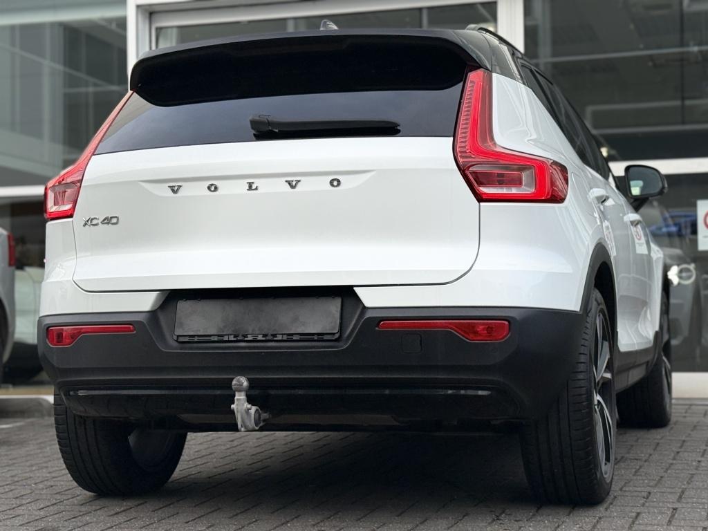 Volvo XC40 t5 262pk recharge r-design| adap.cruise| trekhaak| camera| elek.