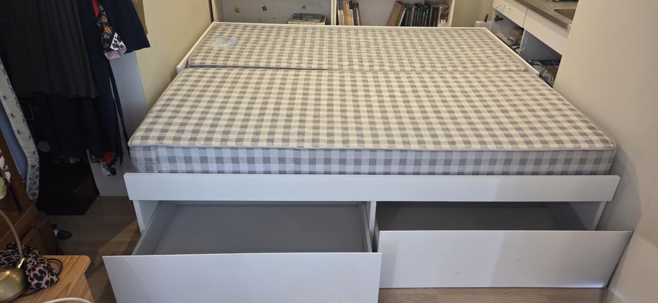 Logeerbed