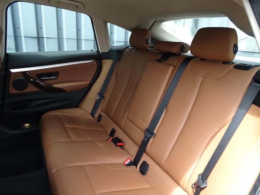 BMW 3-serie gran turismo 328i xdrive high executive | hud | el. trekhaak | 