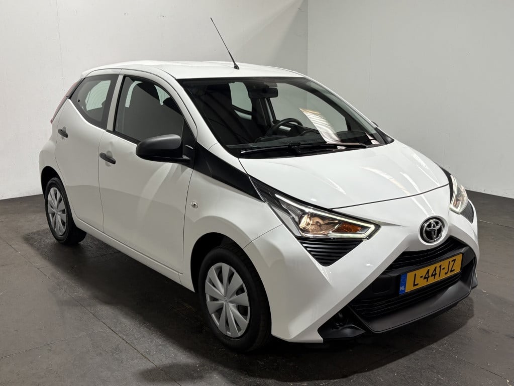 Toyota Aygo 1.0 vvt-i x-fun | airco |