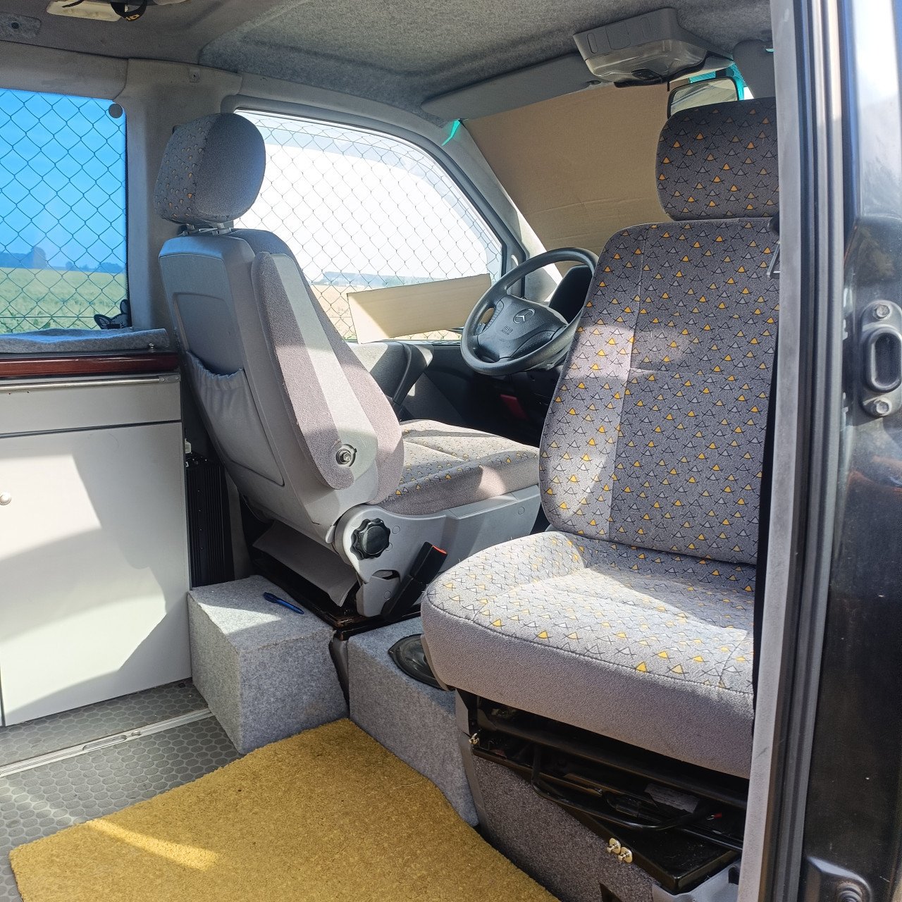 Mercedes Vito camperbus