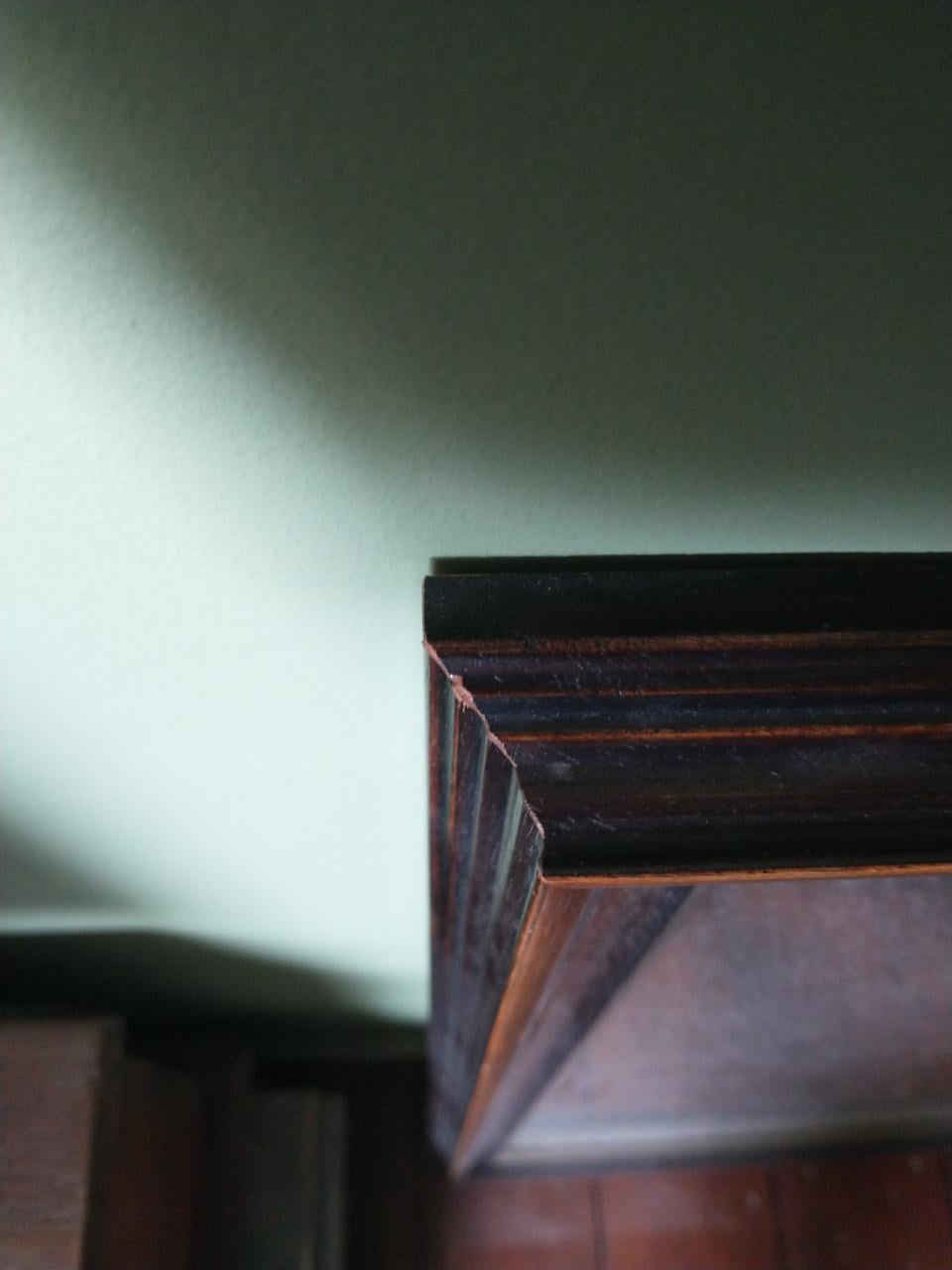 Oude spiegel in nieuwe lijst