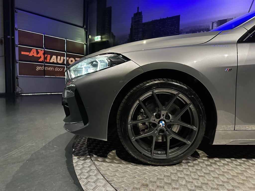 BMW 1 Serie 118i m-sport *carplay*camera*