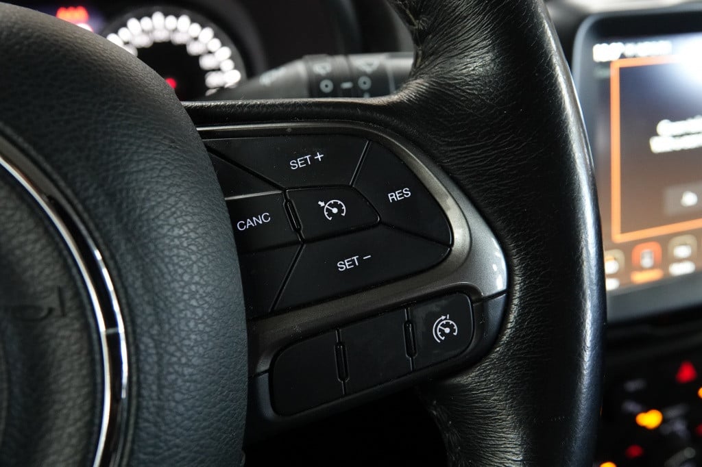 Jeep Renegade 1.3t | led | camera | cruise | pdc |