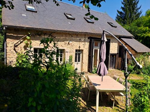 Heel mooi vakantiehuis te huur in Natuurpark de Morvan Frankrijk op 650km