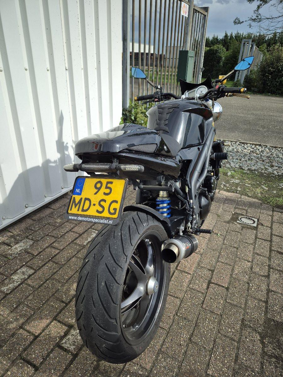 Triumph Speed Triple 1050 uit 2007, stoere naked bike