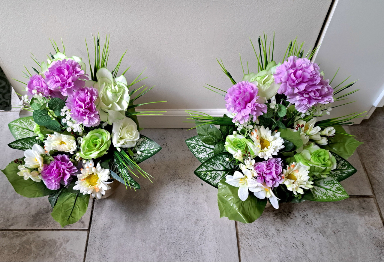 Kunstbloemen in pot