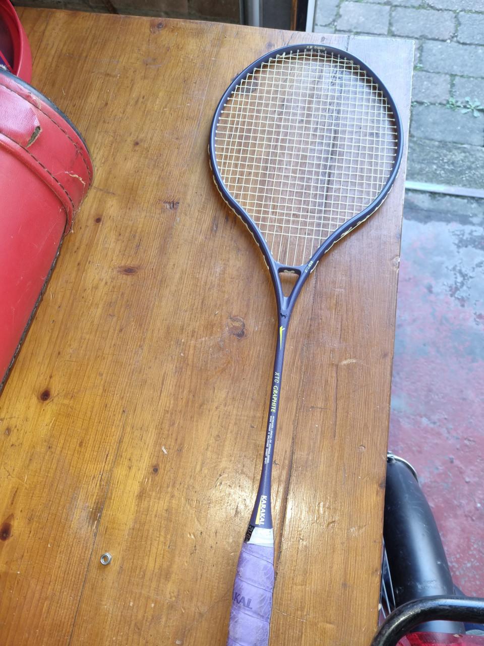 Badminton racket