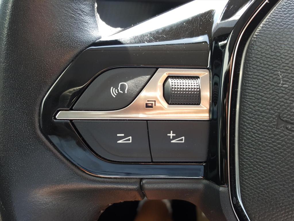 Peugeot 208 allure 1.2 pt-100pk navigatie | 3d-cockpit | apple carplay&andr