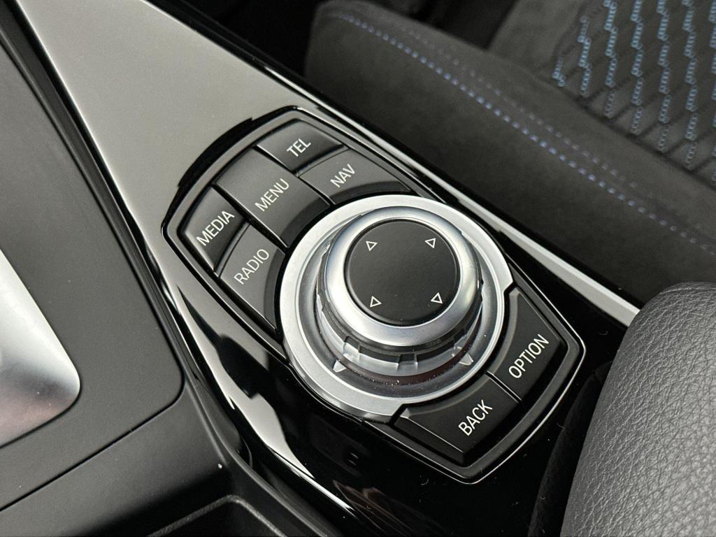 BMW 1 Serie 118i aut. 5drs. m-sport | led koplampen | 18'' velgen | navi | 