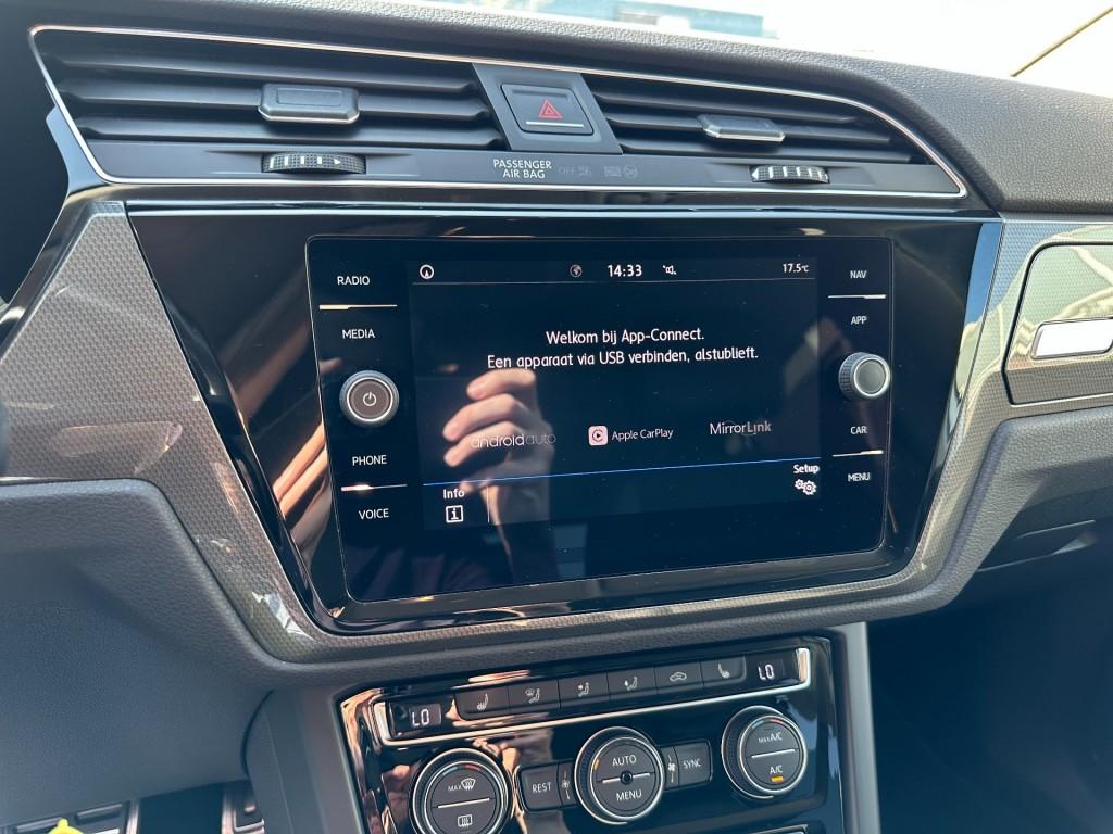 Volkswagen Touran 1.4 tsi highline edition r 7 persoons r-line led camera t