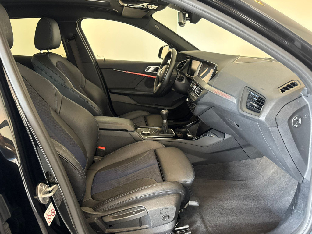 BMW 1 Serie 118i high executive m-sport